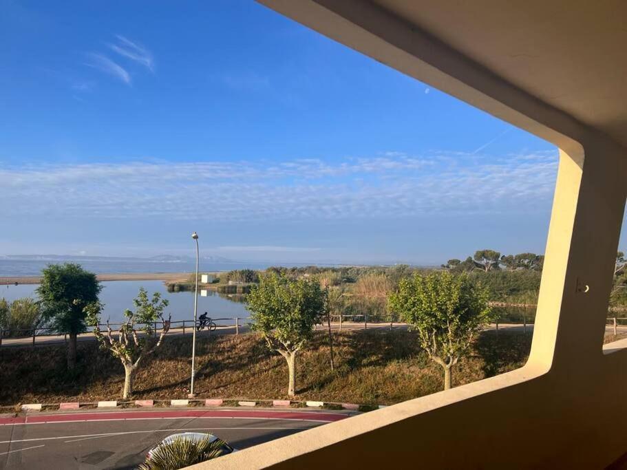 3Apartamento De Tres Habitaciones Empuriabrava Εξωτερικό φωτογραφία